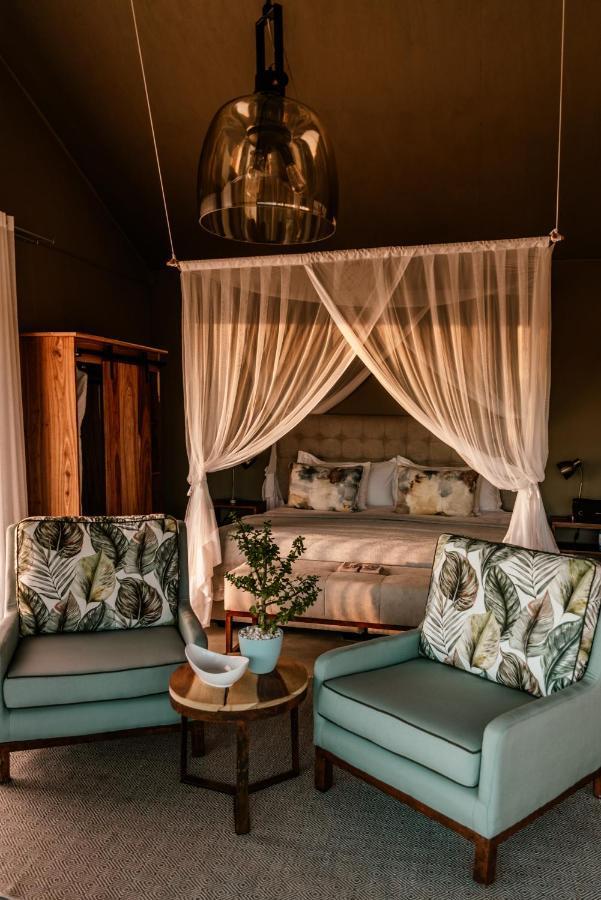 Kifaru Luxury Lodge オウチョ エクステリア 写真