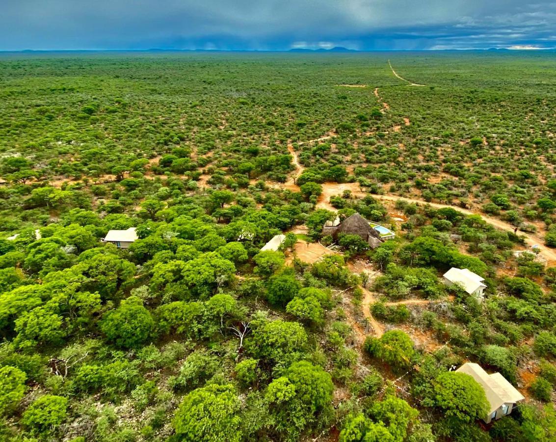 Kifaru Luxury Lodge オウチョ エクステリア 写真