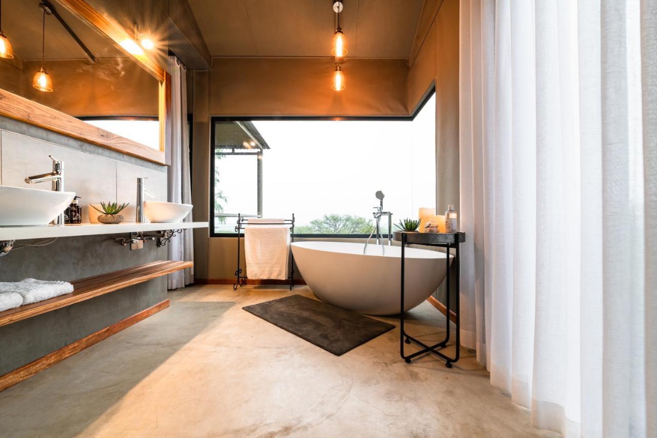 Kifaru Luxury Lodge オウチョ エクステリア 写真